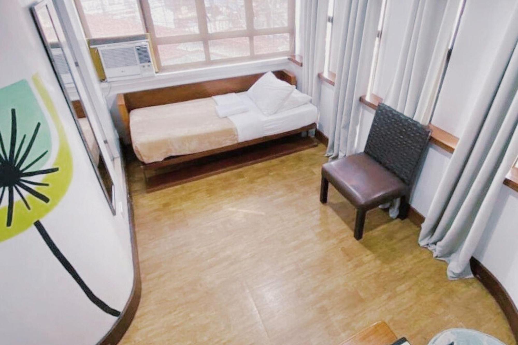 Urban Inn Iloilo Habitación foto