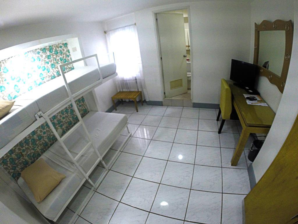 Urban Inn Iloilo Habitación foto
