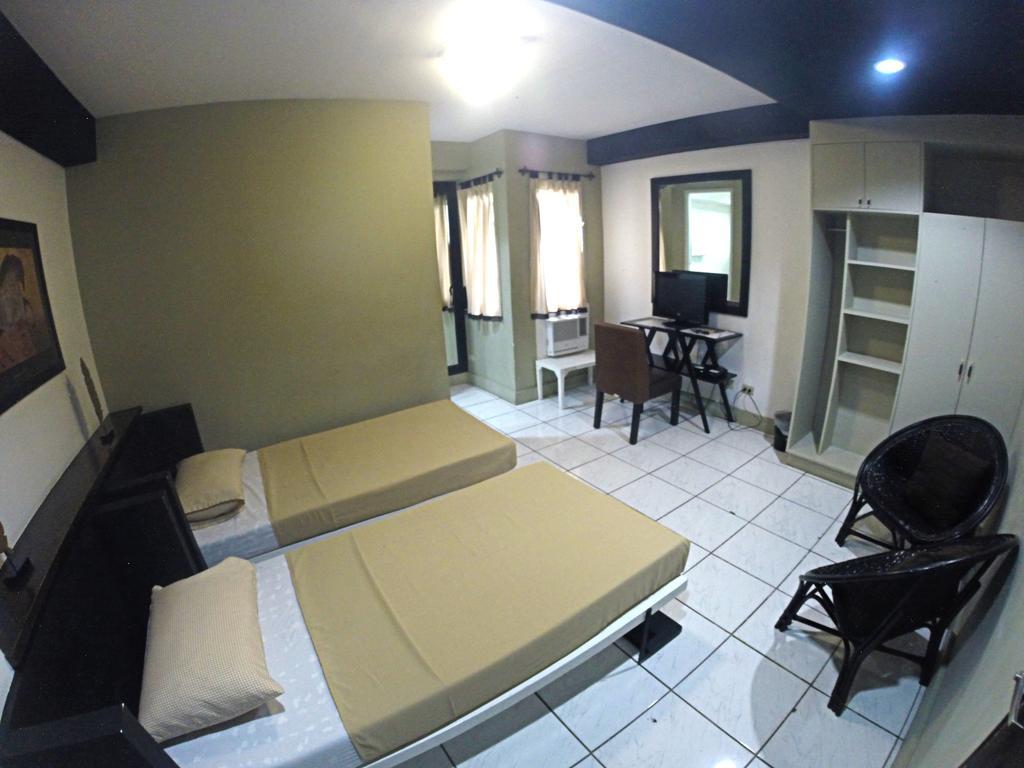 Urban Inn Iloilo Habitación foto